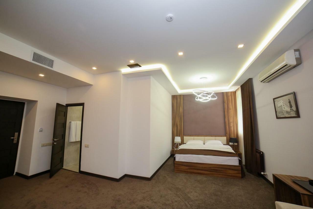 Moscow Boutique Hotel Yerevan Luaran gambar